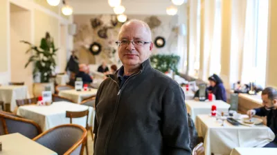 - 19.01.2026. - prof. dr. Dejan Verčič, visokošolski učitelj, strokovnjak za tržno komuniciranje in odnosi z javnostmi.OPOMBA: REZERVIRANO ZA OBJEKTIV!//FOTO: Bojan Velikonja / Foto: Bojan Velikonja