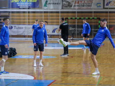 Sencur, Sportna dvorana Sencur.Uvodni trening slovenske futsal reprezentance Slovenije v okviru priprav za UEFA Futsal Euro 2026 in izjave za medije.