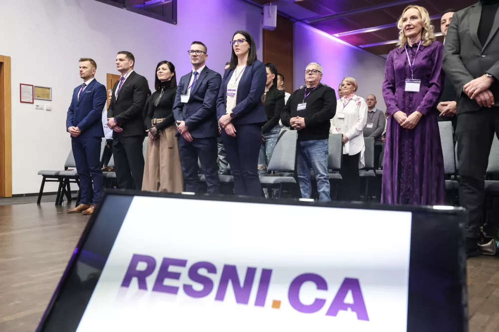 Sabina Senčar, Zoran Stevanović- 17.01.2026 - stranka Resni.ca je pred parlamentarnimi volitvami na dogodku Resnica za Slovenijo v ljubljanskem hotelu Mons predstavila ekipo in vizijo za prihodnost//FOTO: Jaka Gasar