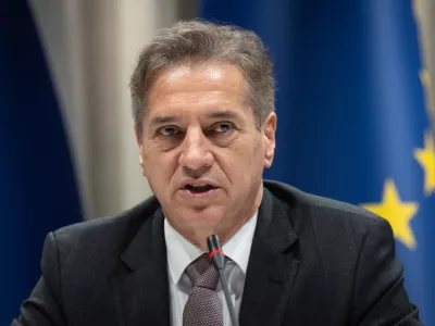 Sezana, Hotel MaestosoPogovor s predstavniki gospodarstva in zupani.Premier Robert Golob.