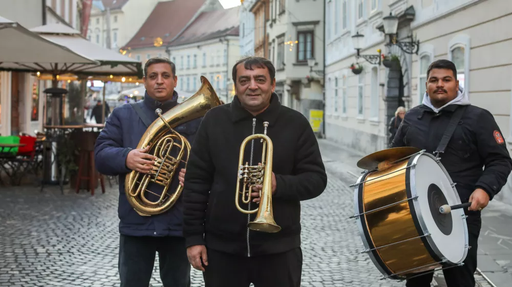 Je sklep o prepovedi trubačev neveljaven?