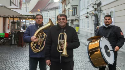 Je sklep o prepovedi trubačev neveljaven?