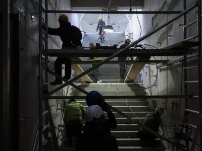 - 20.11.2025 - gradnja nove železni&scaron;ke postaje Ljubljana - gradnja, obnova, gradbi&scaron;če, delovi&scaron;če, delavec, delo, vlak //FOTO: Jaka Gasar