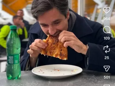  Minister za delo Luka Mesec z burekom in radensko