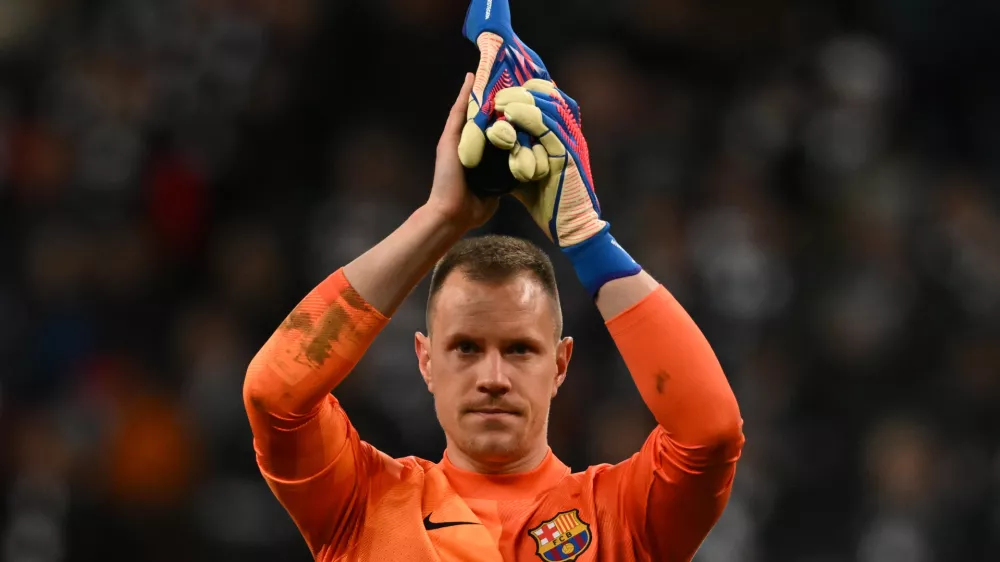 FILED - 07 April 2022, Hesse, Frankfurt/M.: Barcelona goalkeeper Marc-Andre ter Stegen is pictured after the 2022 UEFA Europa League quarter final soccer match between Eintracht Frankfurt and FC Barcelona at Deutsche Bank Park. Goalkeeper Marc-Andr&eacute; ter Stegen will have to wait a little longer for his Barcelona comeback despite recovering from a long-term knee injury. Photo: Arne Dedert/dpa