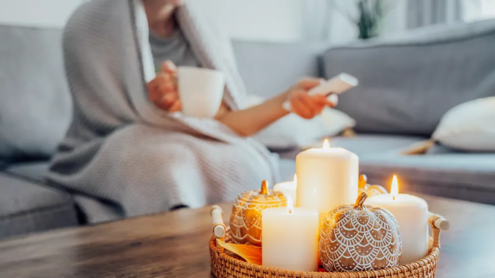 Tudi sveče nam lahko pomagajo. / Foto: Istock