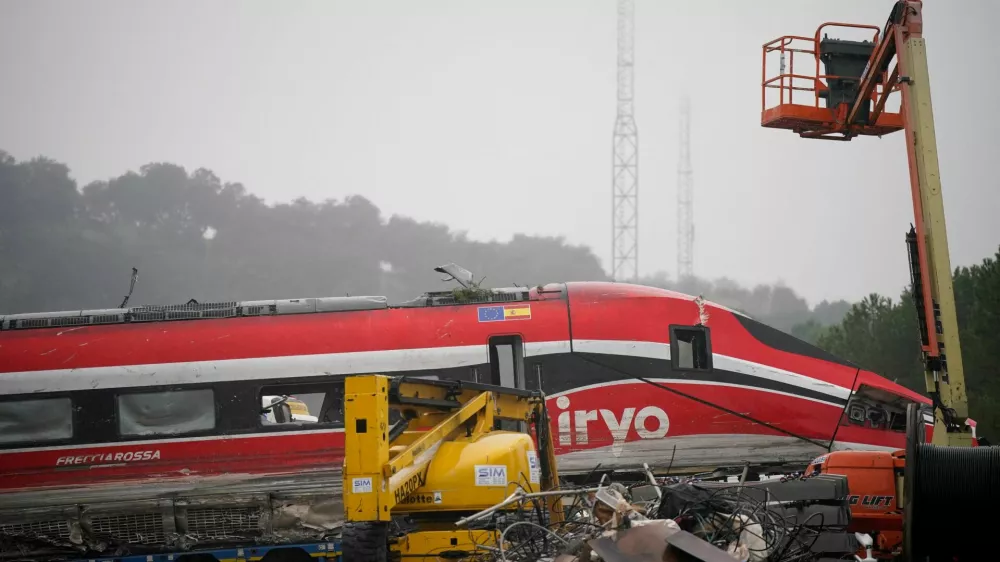 A train carriage after it was removed from the tracks, following a deadly derailment of two high-speed trains near Adamuz, in Cordoba, Spain, January 21, 2026. REUTERS/Ana Beltran