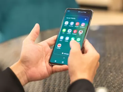 Ta telefon sploh ni tako star, pa komaj kak&scaron;no leto po nakupu ne prejema več posodobitev. Se bo to spremenilo? / Foto: Istock