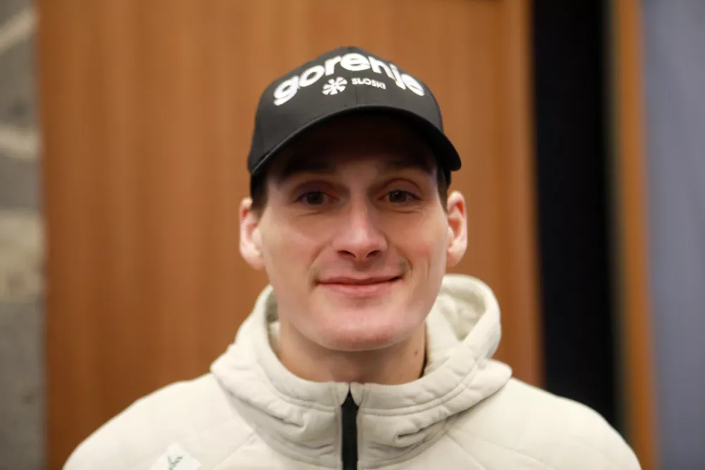 20.01.2026 - novinarska konferenca smučarskih skakalcev pred odhodom v ObersdorfDomen PrevcFoto: Tomaž Skale