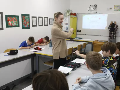 19.12.2025 - Osnovna &scaron;ola Prule na začasni lokaciji v BTC - učenci, pouk, osnovno&scaron;olciFoto Luka Cjuha