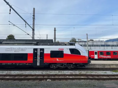 #CrossBorderRail, Jon Worth, vlaki, &Ouml;BB Siemens Cityjet in Villach