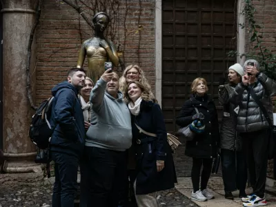 Bronasti kip Julije v Veroni