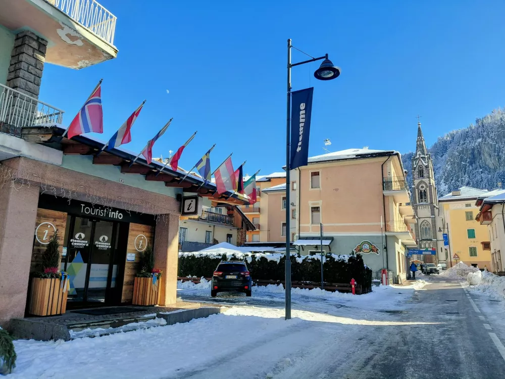 Reportaža iz Predazza: Velika gneča bo, zato pravočasno na pot