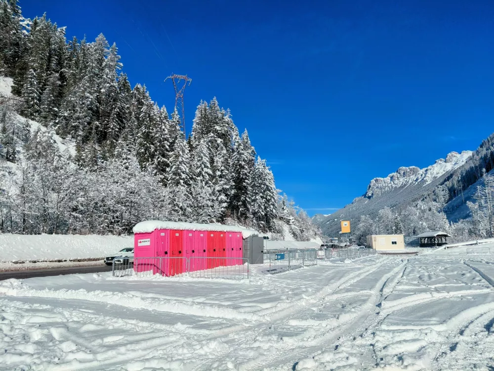 Reportaža iz Predazza: Velika gneča bo, zato pravočasno na pot