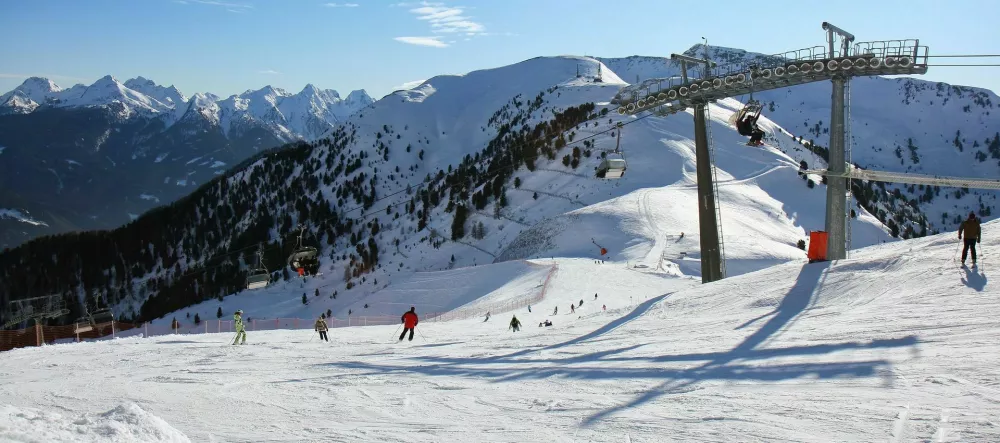 Nasveti za slovenske navijače: potrebna zajetna denarnica in snežne verige