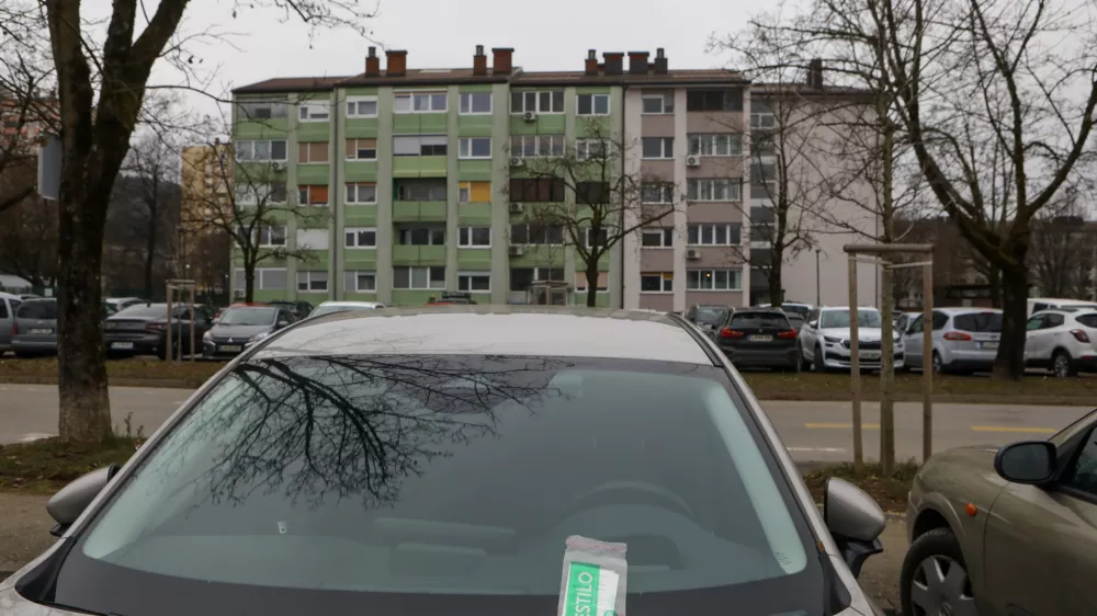 20.01.2026 - &Scaron;tepanjsko naselje - parkiranje - kazen za parkiranje - zeleni listek - parkiri&scaron;čaFoto: Luka Cjuha