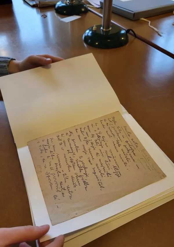 Nuk, čitalnica Rokopisne zbirke, rokopis Srečko Kosovel / Foto: Katja Gle&scaron;čič 