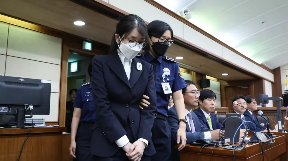 FILE - Kim Keon Hee, the wife of South Korea's jailed former President Yoon Suk Yeol, arrives for her first trial hearing on corruption charges at a courtroom of the Seoul Central District Court on Sept. 24, 2025 in Seoul, South Korea.(Chung Sung-Jun/Pool Photo via AP, File)