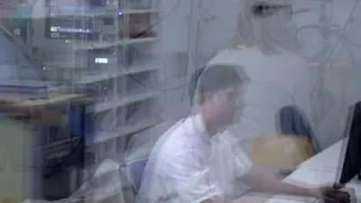 - simbolična fotografija - zdravstvo, zdravnik, medicinska sestra, medicinsko osebje, pacient, bolnica, bolnišnica- 12.03.2025 - ministrica za zdravje Valentina Prevolnik Rupel si je na delovnem obisku v Univerzitetnem kliničnem centru (UKC) ogledala tekoče investicije//FOTO: Jaka Gasar / Foto: Jaka Gasar