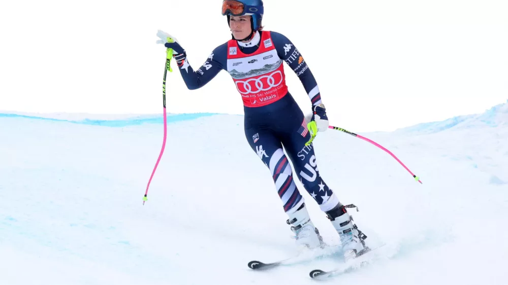 Alpine Skiing - FIS Alpine Ski World Cup - Women's Downhill - Crans-Montana, Switzerland - January 30, 2026 Lindsey Vonn of the U.S. reacts after sustaining an injury following a crash during her run REUTERS/Denis Balibouse