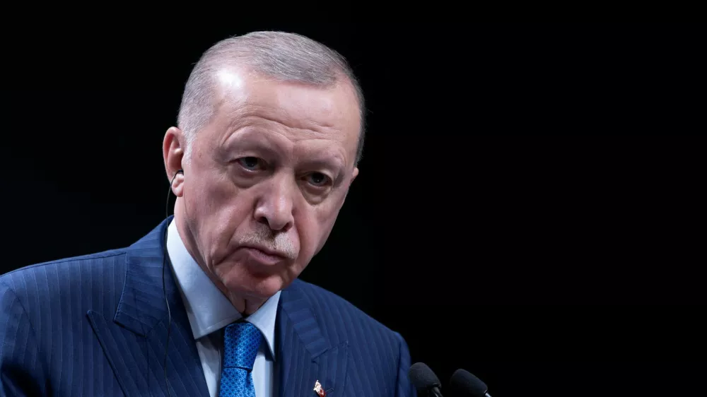 FILE PHOTO: Turkey's President Tayyip Erdogan speaks during a press conference with Greek Prime Minister Kyriakos Mitsotakis (not seen) at the Presidential Palace in Ankara, Turkey, May 13, 2024. REUTERS/Umit Bektas/File Photo