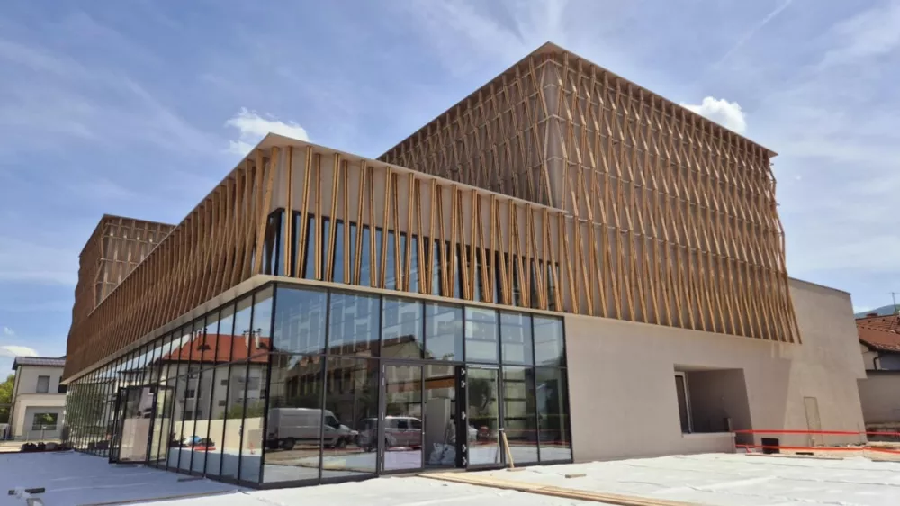 V zadnjih letih več prenov kulturnih domov