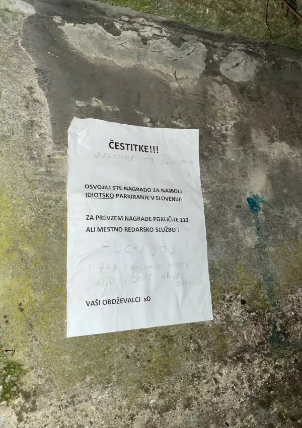  lasnnik, parking, avto / Foto: Bralec