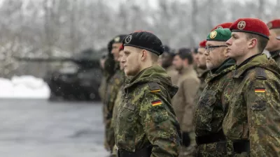 29 January 2026, Bavaria, Veitsh&ouml;chheim: Soldiers at the subordination of Panzergrenadierbataillon 122 and Panzerbataillon 203 to Panzerbrigade 45 "Lithuania". Photo: Heiko Becker/dpa,Image: 1070380036, License: Rights-managed, Restrictions: GERMANY OUT, Model Release: no