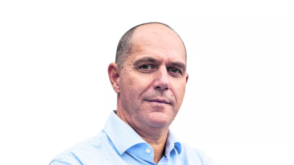 Po Golobu obrat v desno?