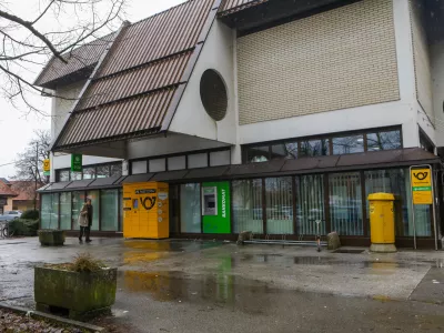 5.2.2026 - Črnuče - parkiranje- težave s pariranjem - parkirna problematika - Po&scaron;ta slovenijeFoto: Luka Cjuha