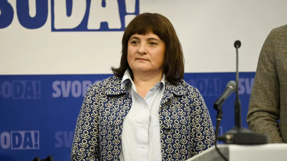 Poslanka Vonta zanika, da bi v Sparu verbalno napadla Toma&scaron;iča