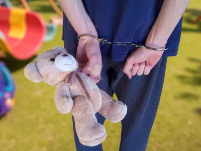 Tega Avstralca so sicer prijeli, toda koliko takih ljudi je &scaron;e tam zunaj? / Foto: Istock