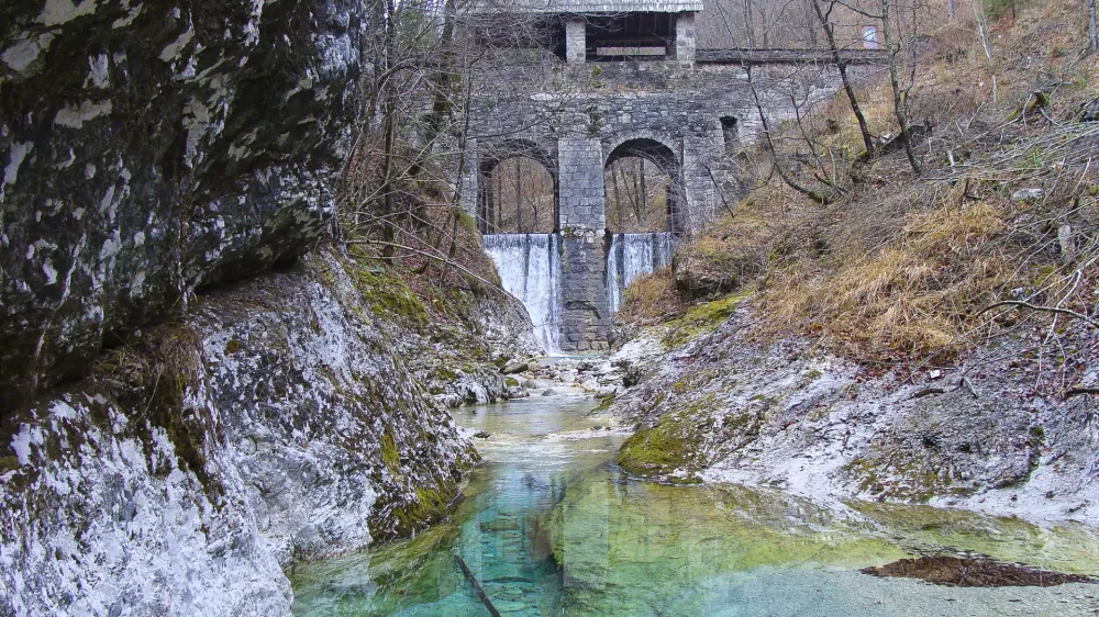 Dedi&scaron;čina živega srebra in aktivni oddih