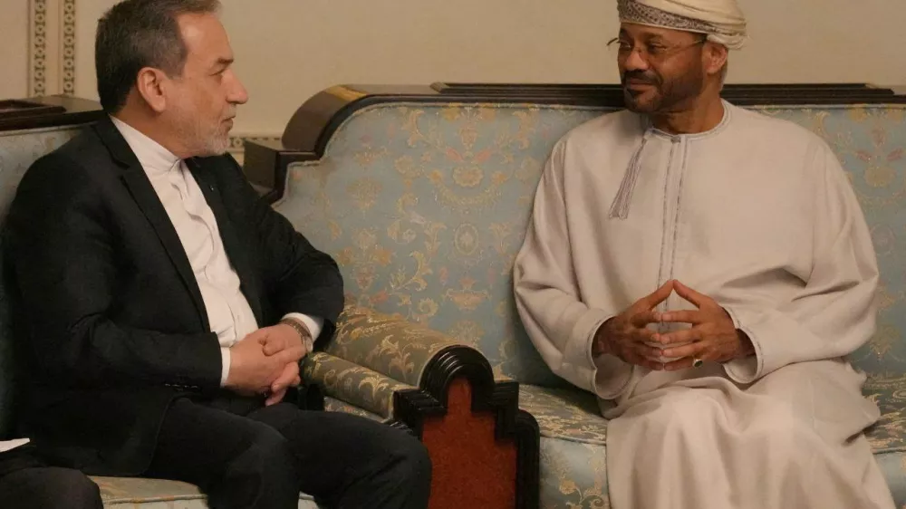 Iranian Foreign Minister Abbas Araghchi meets with Omani Foreign Minister Sayyid Badr Albusaidi in Muscat, Oman, February 6, 2026. Iranian Foreign Ministry/WANA (West Asia News Agency)/ Handout via REUTERS ATTENTION EDITORS - THIS PICTURE WAS PROVIDED BY A THIRD PARTY.