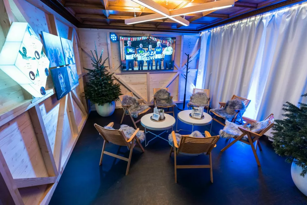 ZOI 2026, slovenska hi&scaron;a, cortina