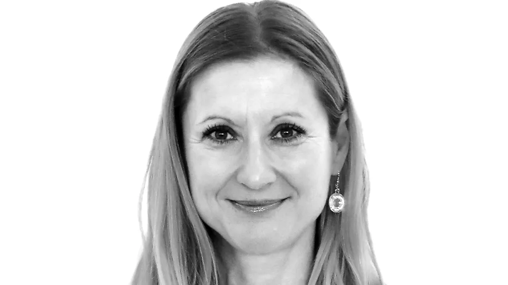 Tina Jereb- Redakcija Dnevnik 2024 - portreti za komentarje in kolumne - kolumnisti - komentatorji &ndash; novinarji - //FOTO: Tomaž Skale