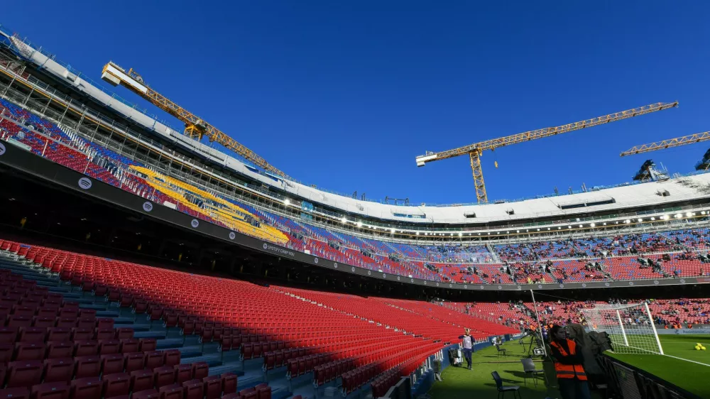 3DJAJYM Barcelona, Esp. 25th Jan, 2026. FC BARCELONA vs Real Oviedo January 25, 2026 General view of Spotify Camp Nou during the match between FC Barcelona and Real Oviedo corresponding to the of La Liga EA Sports at at Spotify Camp Nou in Barcelona, Spain. Credit: rosdemora/Alamy Live News