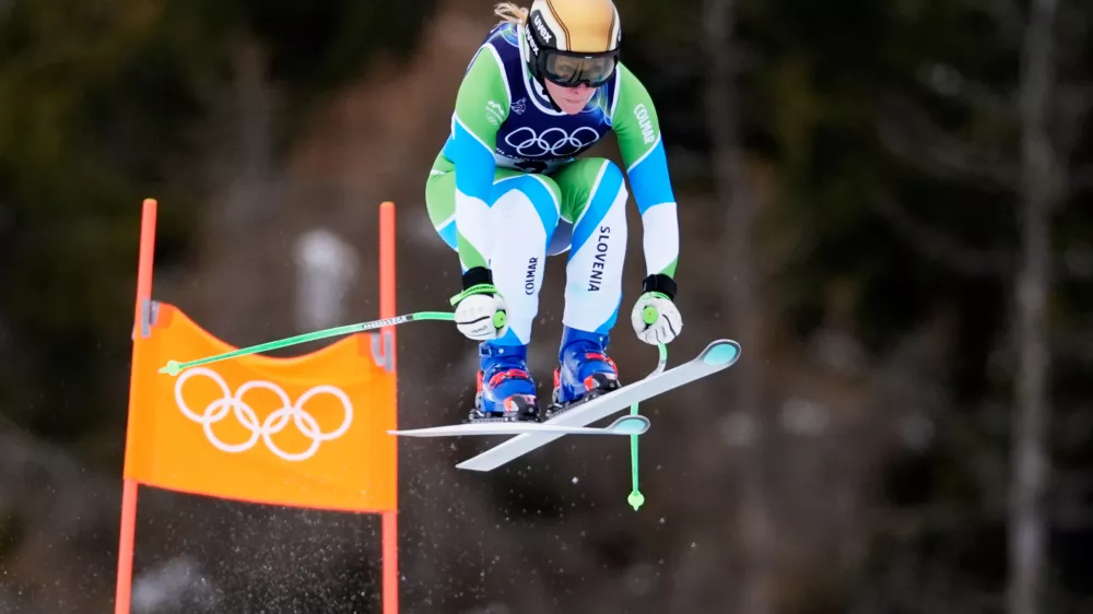 Slovenia's Ilka Stuhec speeds down the course during an alpine ski women's downhill training, at the 2026 Winter Olympics, in Cortina d'Ampezzo, Italy, Saturday, Feb. 7, 2026. (AP Photo/Robert F. Bukaty)