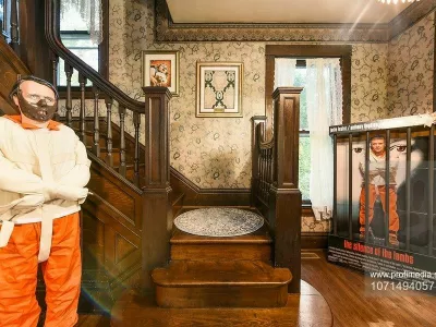 Na voljo za najem je hi&scaron;a, v katerem so snemali film Ko jagenjčki obmolknejo. 