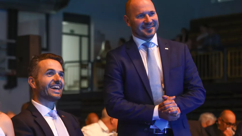 Jernej Vrtovec je novi predsednik Nove Slovenije in Matej Tonin13.09.2025 - Volilni kongres stranke NSI - Nova Slovenija - PolzelaFoto: Luka Cjuha