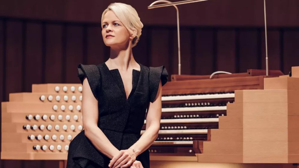 Latvijska organistka in pianistka Iveta Apkalna je zvezda v svetu glasbe. F Ko-Cheng Lin