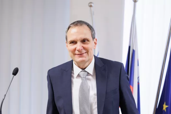 Da bi ugajala s.p.-jem, bi Svoboda ru&scaron;ila bistvo pokojninske reforme