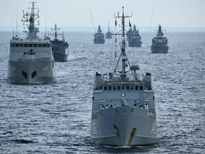 Estonia's Wambola (A433) and fleet ships move through the water during an anti-aircraft exercise, as seen from the German Navy supply tender Donau during the multinational naval maneuver Northern Coasts, part of the Quadriga 2025 exercise led by the Bundeswehr and NATO partners to strengthen defense readiness under realistic conditions in the Baltic Sea, off the coast of Kiel, Germany September 2, 2025. REUTERS/Annegret Hilse