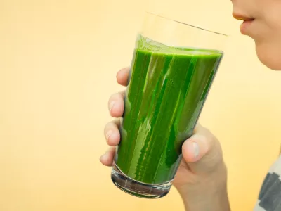 Namesto piva nekaj bolj zelenega? Zakaj pa ne. / Foto: Istock