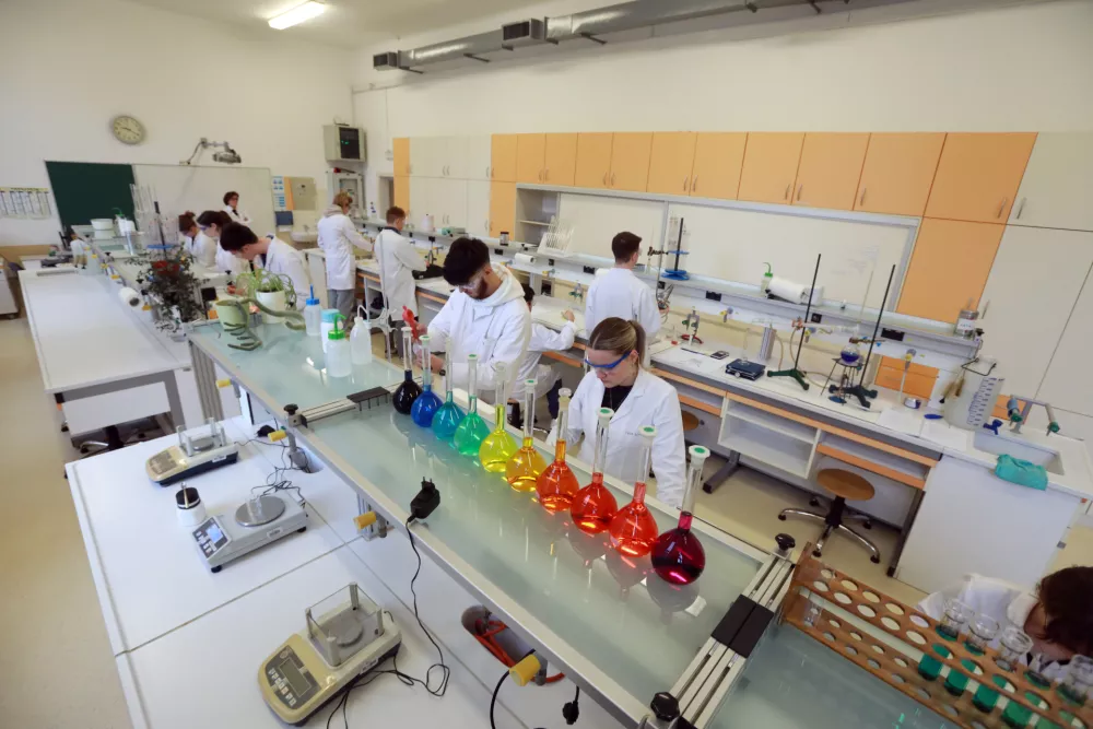 13.02.2026 - informativni dneviSrednja &scaron;ola ta kemijoFoto: Tomaž Skale