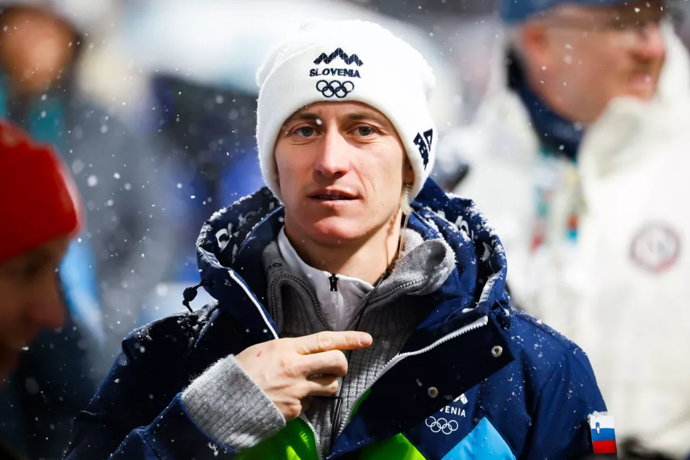 Italija, Predazzo.Zimske olimpijske igre 2026.Smucarski skoki, velika skakalnica, superekipna tekma moskih dvojic.Nekdanji slovenski skakalec Peter Prevc. / Foto: Anze Malovrh/sta