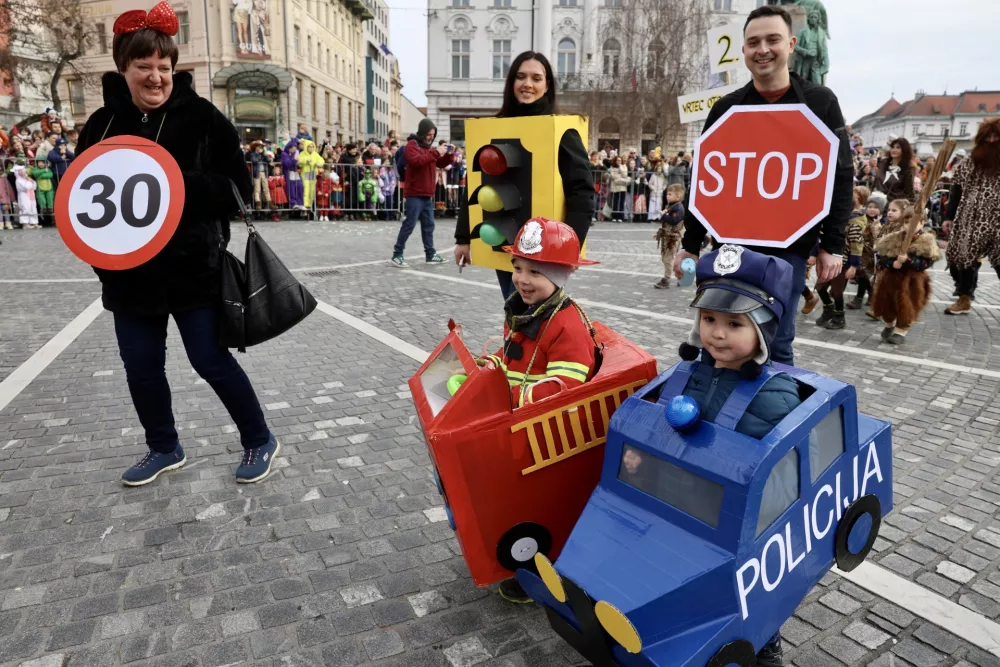 Ko zmaj zaple&scaron;e in maske oživijo: pustna čarovnija v sredi&scaron;ču mesta