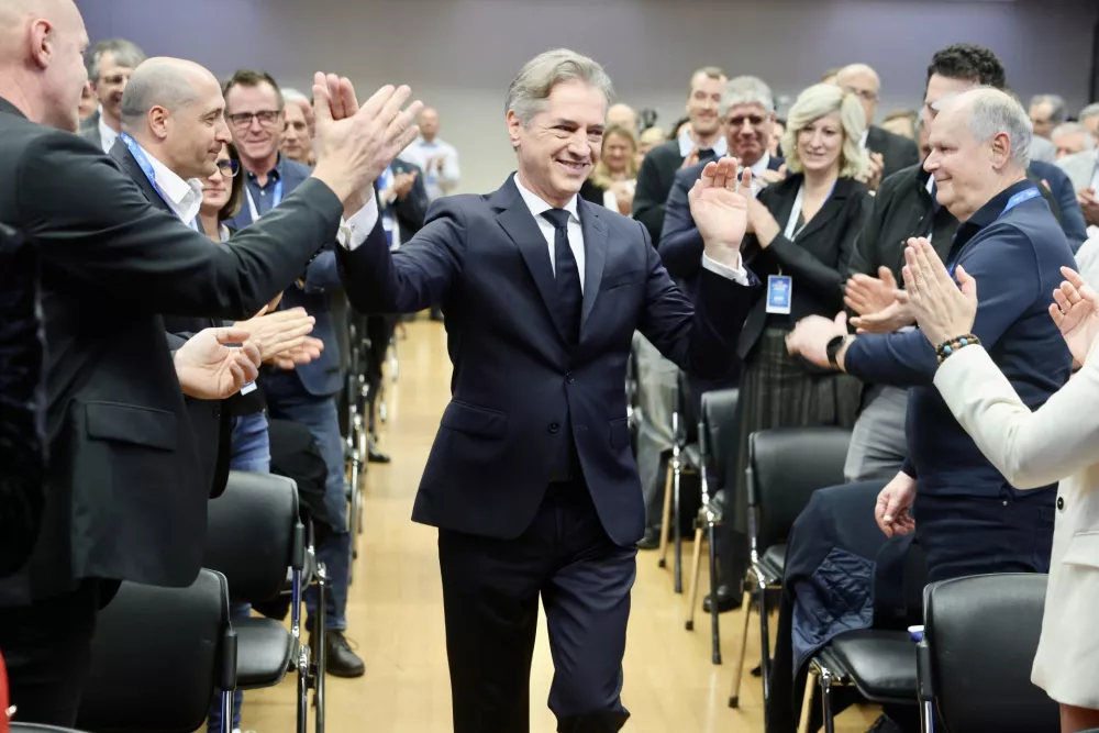 Golob o vodenju države kot obnovi hi&scaron;e: temelji so močnej&scaron;i, zidovi stabilnej&scaron;i