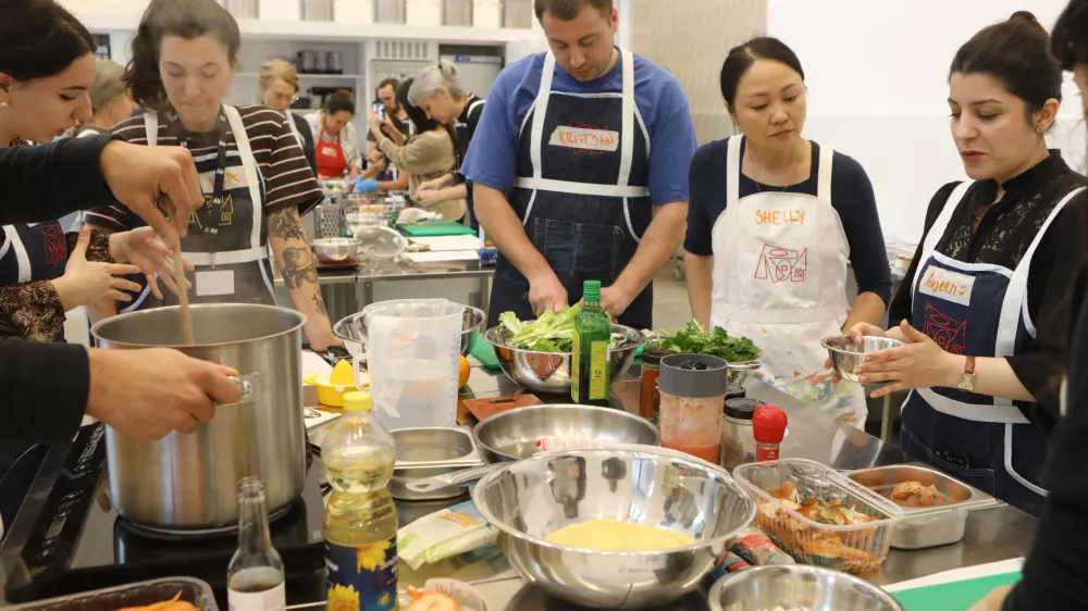 Skupnostna kuhinja kot prostor pripadnosti