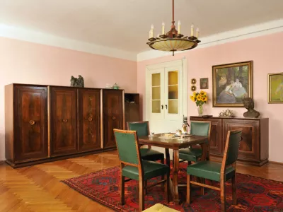 Ljubljansko pohi&scaron;tvo za Tita, &scaron;ejke in cesarja